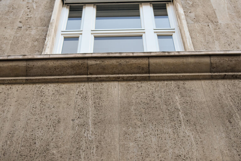 Ehemaliges_Postamt_am_Moenkedamm